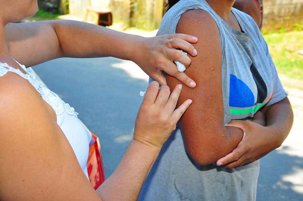 Caraguatatuba promove Dia D de vacinação contra febre amarela