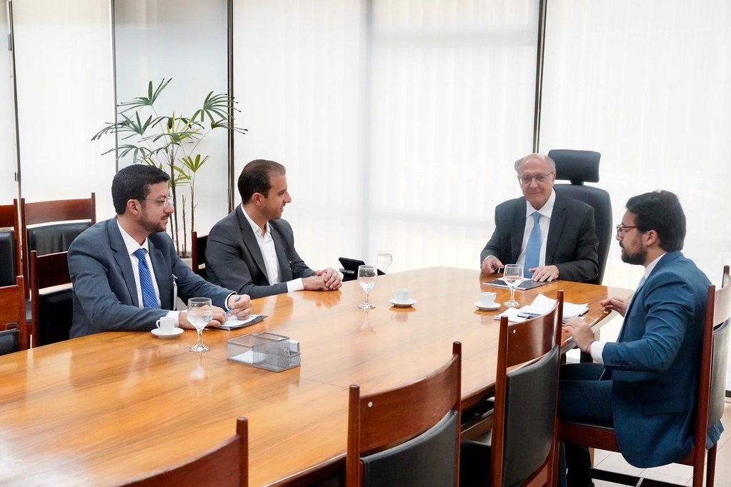 Caraguatatuba amplia articulação institucional sobre futuro da UTGCA