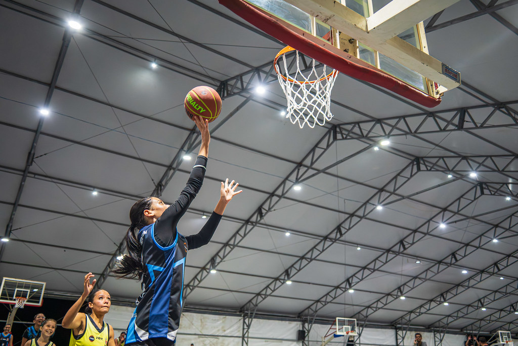 Com mais de mil atletas e 95 equipes, Campeonato Master Sul-Sudeste de Basquete tem início em Caraguatatuba